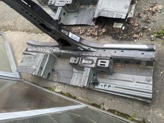 bontott OPEL ZAFIRA C Bal Küszöb