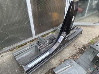 bontott OPEL ZAFIRA C Bal Küszöb