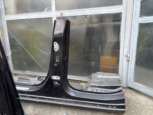 bontott OPEL ZAFIRA C Bal Küszöb