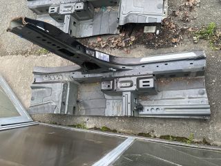 bontott OPEL ZAFIRA C Bal Küszöb