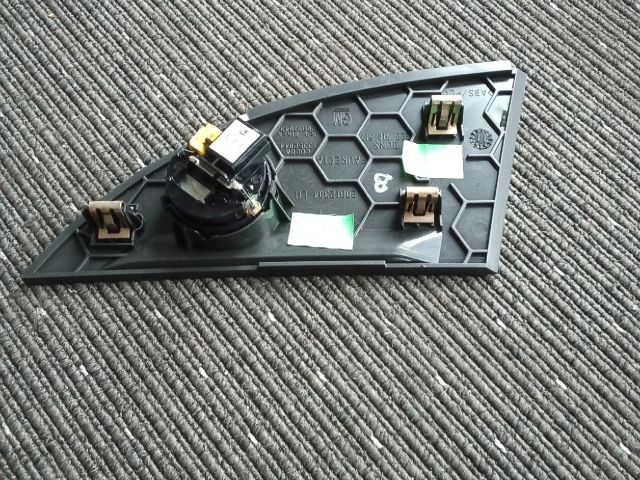 bontott OPEL ZAFIRA C Bal Műszerfal Hangszóró