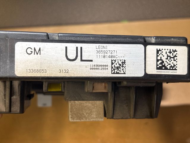 bontott OPEL ZAFIRA C Biztosítéktábla Utastér