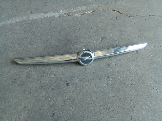 bontott OPEL ZAFIRA C Csomagtérajtó Díszléc