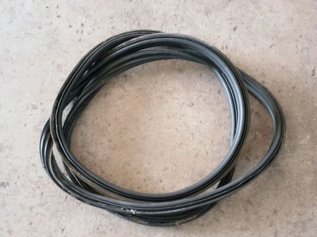 bontott OPEL ZAFIRA C Csomagtérajtó Gumikéder