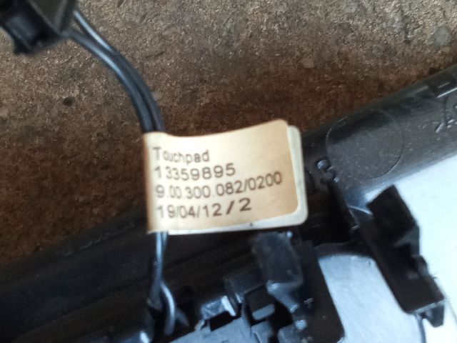 bontott OPEL ZAFIRA C Csomagtérajtó Kapcsoló