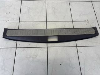 bontott OPEL ZAFIRA C Csomagtérajtó Műanyag Betét