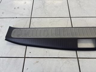 bontott OPEL ZAFIRA C Csomagtérajtó Műanyag Betét