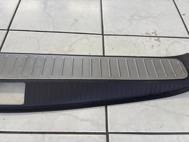 bontott OPEL ZAFIRA C Csomagtérajtó Műanyag Betét