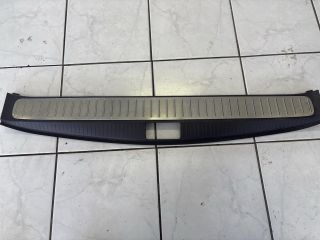 bontott OPEL ZAFIRA C Csomagtérajtó Műanyag Betét