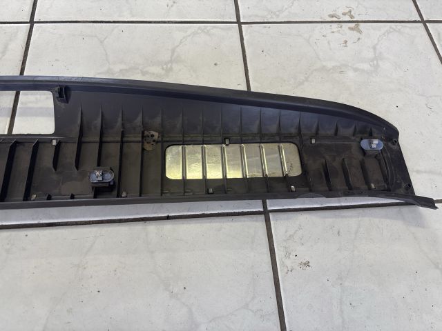 bontott OPEL ZAFIRA C Csomagtérajtó Műanyag Betét