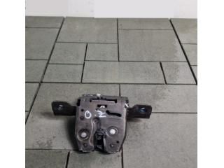 bontott OPEL ZAFIRA C Csomagtérajtó Zárszerkezet