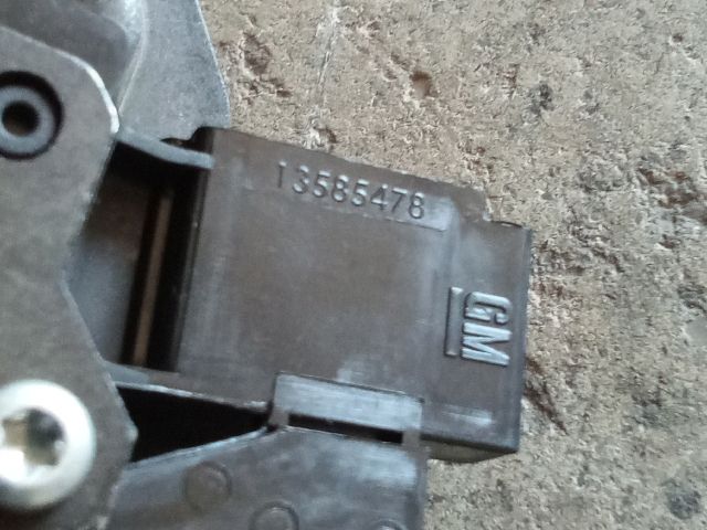 bontott OPEL ZAFIRA C Csomagtérajtó Zárszerkezet