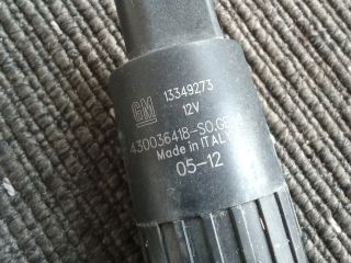 bontott OPEL ZAFIRA C Első Ablakmosó Szivattyú