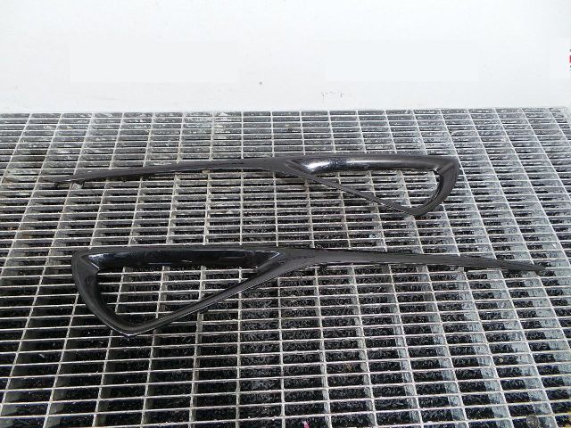 bontott OPEL ZAFIRA C Első Lökhárító Díszléc