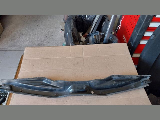 bontott OPEL ZAFIRA C Első Lökhárító Tartó Felső