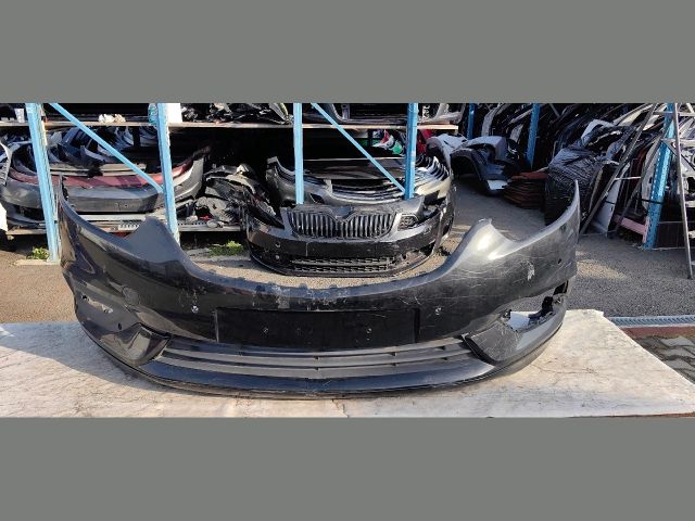 bontott OPEL ZAFIRA C Első Lökhárító (Üresen)