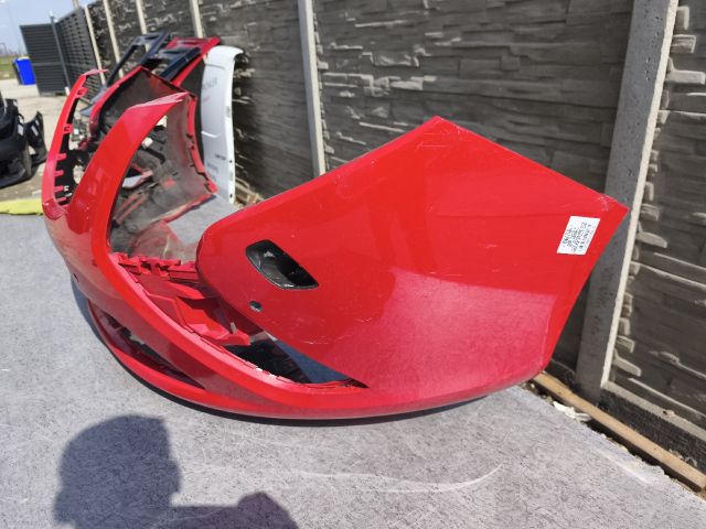 bontott OPEL ZAFIRA C Első Lökhárító (Üresen)