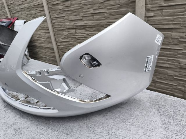 bontott OPEL ZAFIRA C Első Lökhárító (Üresen)