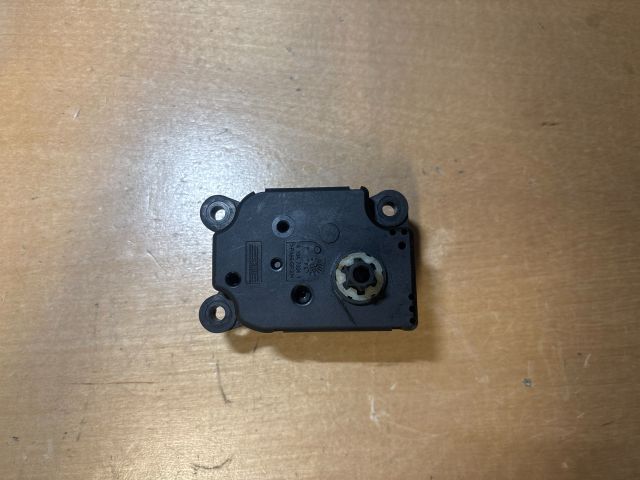 bontott OPEL ZAFIRA C Fűtés Állító Motor