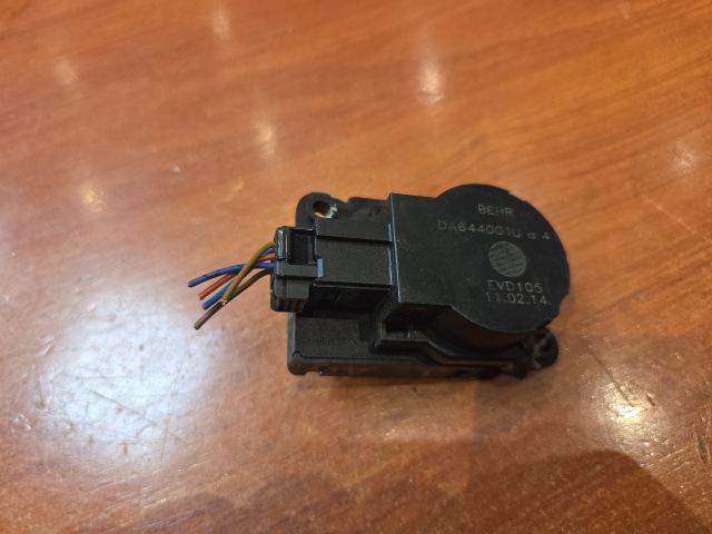 bontott OPEL ZAFIRA C Fűtés Állító Motor