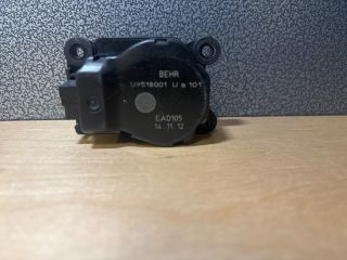 bontott OPEL ZAFIRA C Fűtés Állító Motor