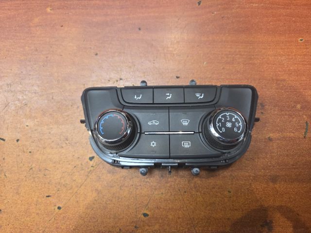 bontott OPEL ZAFIRA C Fűtéskapcsoló (manuális klímás)