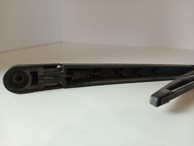 bontott OPEL ZAFIRA C Hátsó Ablaktörlő Kar