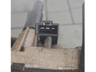 bontott OPEL ZAFIRA C Hátsó Ablaktörlő Motor