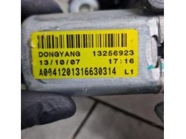 bontott OPEL ZAFIRA C Hátsó Ablaktörlő Motor