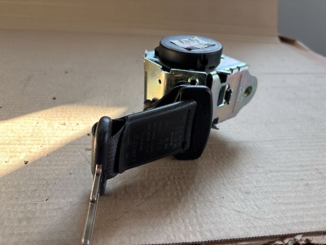 bontott OPEL ZAFIRA C Hátsó középső Biztonsági Öv