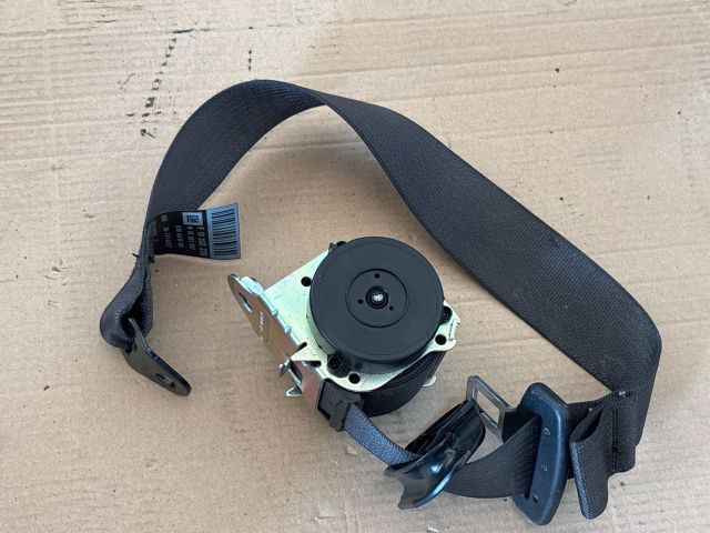 bontott OPEL ZAFIRA C Hátsó középső Biztonsági Öv
