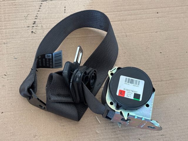 bontott OPEL ZAFIRA C Hátsó középső Biztonsági Öv