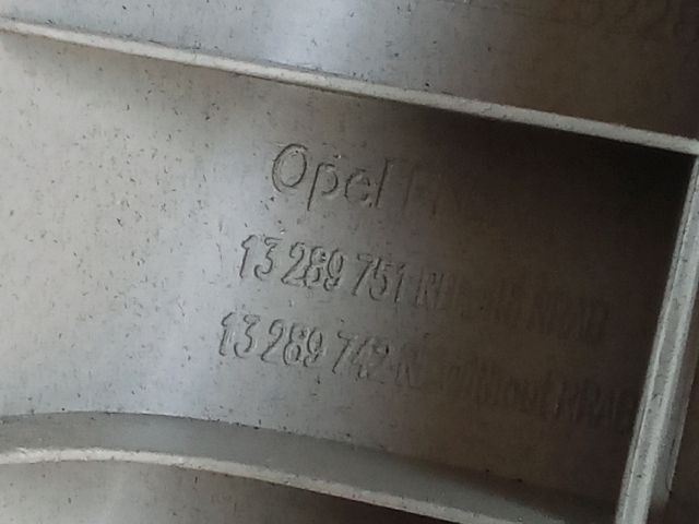 bontott OPEL ZAFIRA C Jobb B Oszlop Burkolat