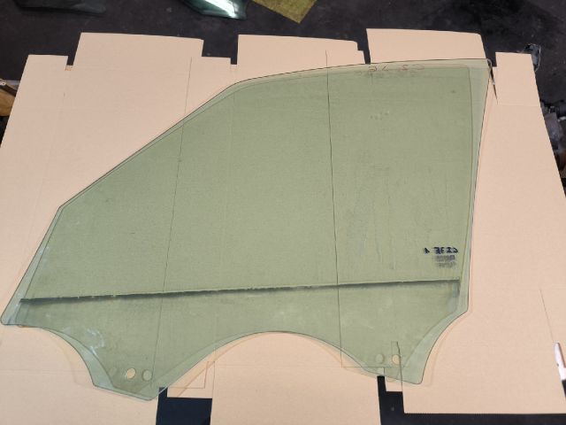 bontott OPEL ZAFIRA C Jobb első Ablak