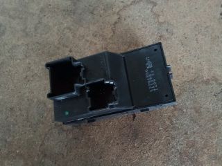 bontott OPEL ZAFIRA C Jobb első Ablakemelő Kapcsoló