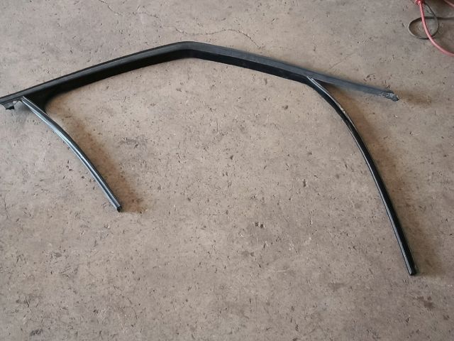 bontott OPEL ZAFIRA C Jobb első Ablakvezető Gumi