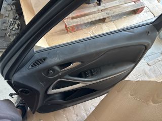 bontott OPEL ZAFIRA C Jobb első Ajtó (Részeivel)