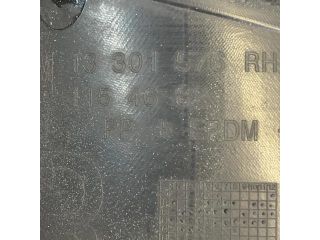 bontott OPEL ZAFIRA C Jobb első Dobbetét (Kerékjárati, Műanyag)