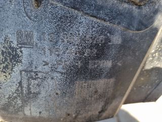 bontott OPEL ZAFIRA C Jobb első Első Dobbetét (Kerékjárati, Műanyag)