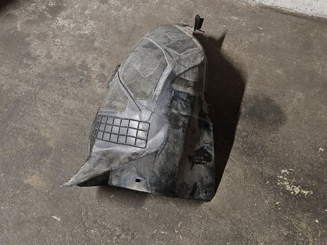 bontott OPEL ZAFIRA C Jobb első Első Dobbetét (Kerékjárati, Műanyag)