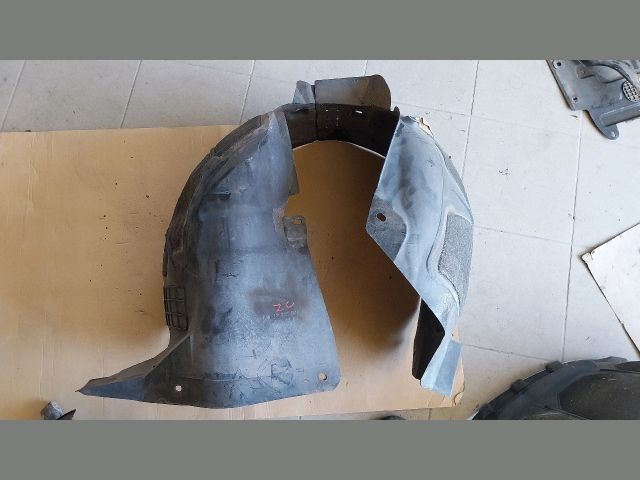 bontott OPEL ZAFIRA C Jobb első Első Dobbetét (Kerékjárati, Műanyag)