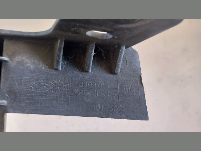 bontott OPEL ZAFIRA C Jobb első Oldal Lökhárító Tartó (Műanyag)