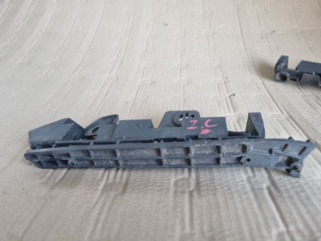 bontott OPEL ZAFIRA C Jobb első Oldal Lökhárító Tartó (Műanyag)