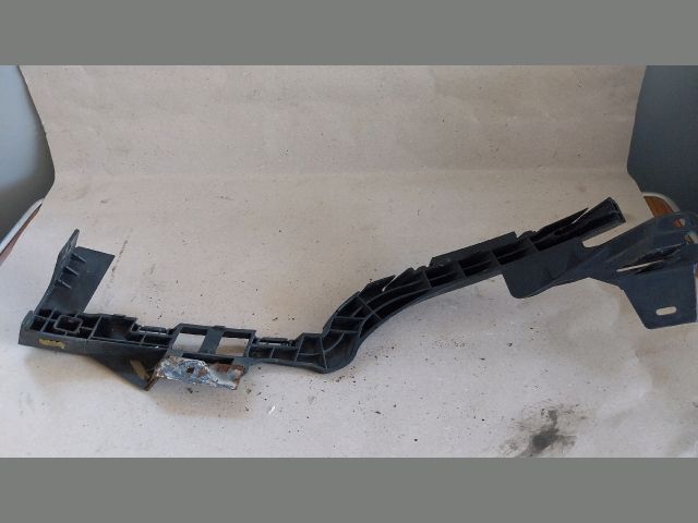 bontott OPEL ZAFIRA C Jobb első Oldal Lökhárító Tartó (Műanyag)