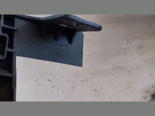 bontott OPEL ZAFIRA C Jobb első Oldal Lökhárító Tartó (Műanyag)