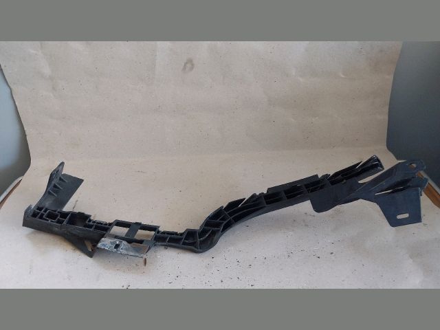 bontott OPEL ZAFIRA C Jobb első Oldal Lökhárító Tartó (Műanyag)