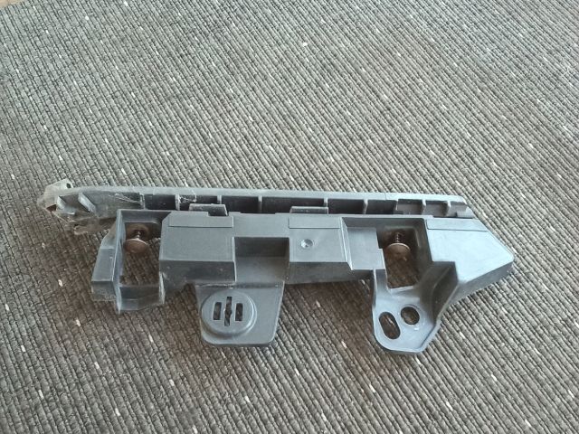 bontott OPEL ZAFIRA C Jobb első Oldal Lökhárító Tartó (Műanyag)