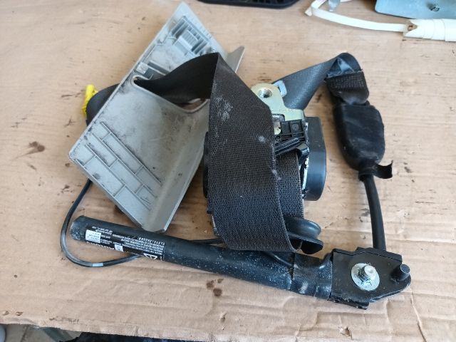 bontott OPEL ZAFIRA C Jobb első Övfeszítő