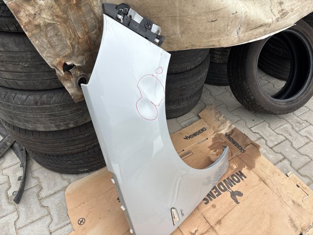 bontott OPEL ZAFIRA C Jobb első Sárvédő