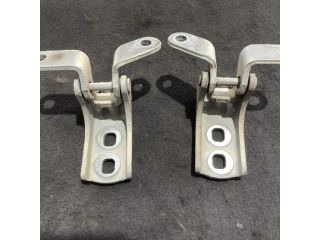 bontott OPEL ZAFIRA C Jobb első Zsanér